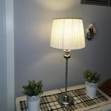Privat overnatting Koselig Rom I Sentrum Gratis Wifi Og Parkering Rom 1 Narvik