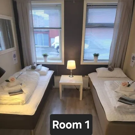 Koselig Rom I Sentrum Gratis Wifi Og Parkering Rom 1 * Narvik